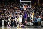 NBA历史唯二面对同一支球队有过3次压哨绝杀的球员：乔丹和詹姆斯